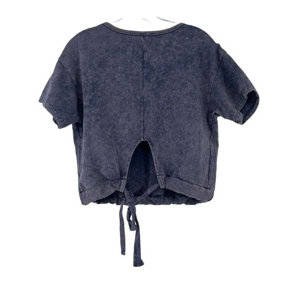 Stonewashed Crop Top Blue Tie Back Keyhole Short Sleeve Size S She + Sky Casual - Picture 2 of 6